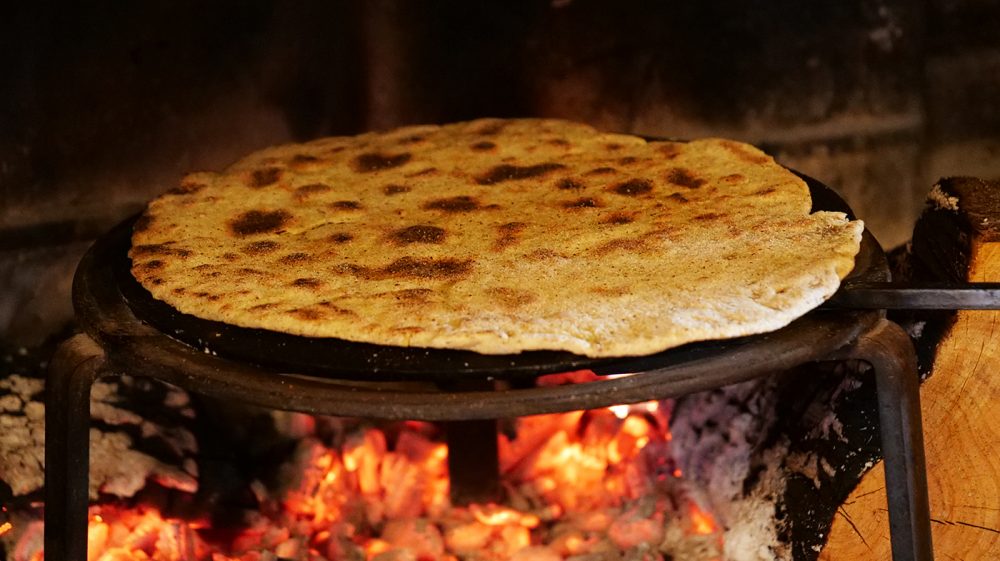 La tipica crescia con farina di fave