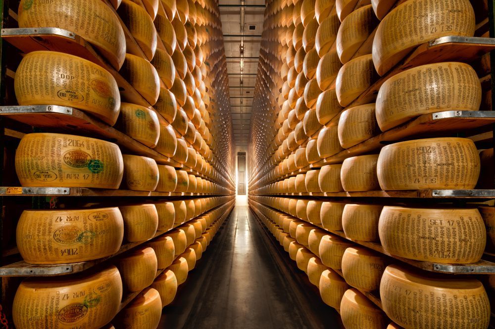 Forme-in-magazzino,-foto-di-Paolo-Gepri,-credit-Parma2064-(3)