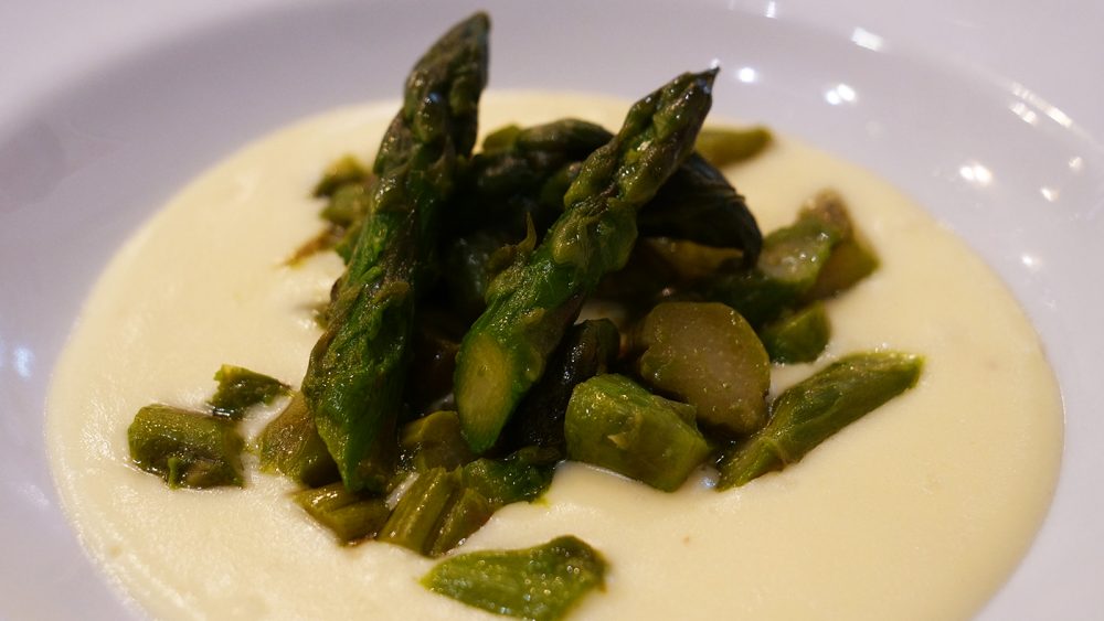 asparago di Santena su fonduta