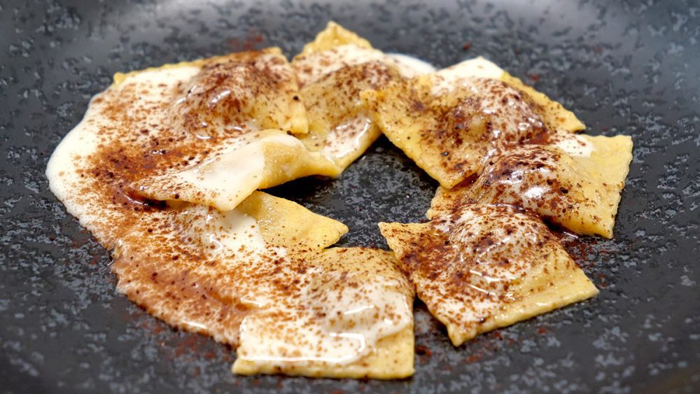 cipolla-bionda-di-cureggio-e-fontaneto-come-ripieno-per-i-ravioli