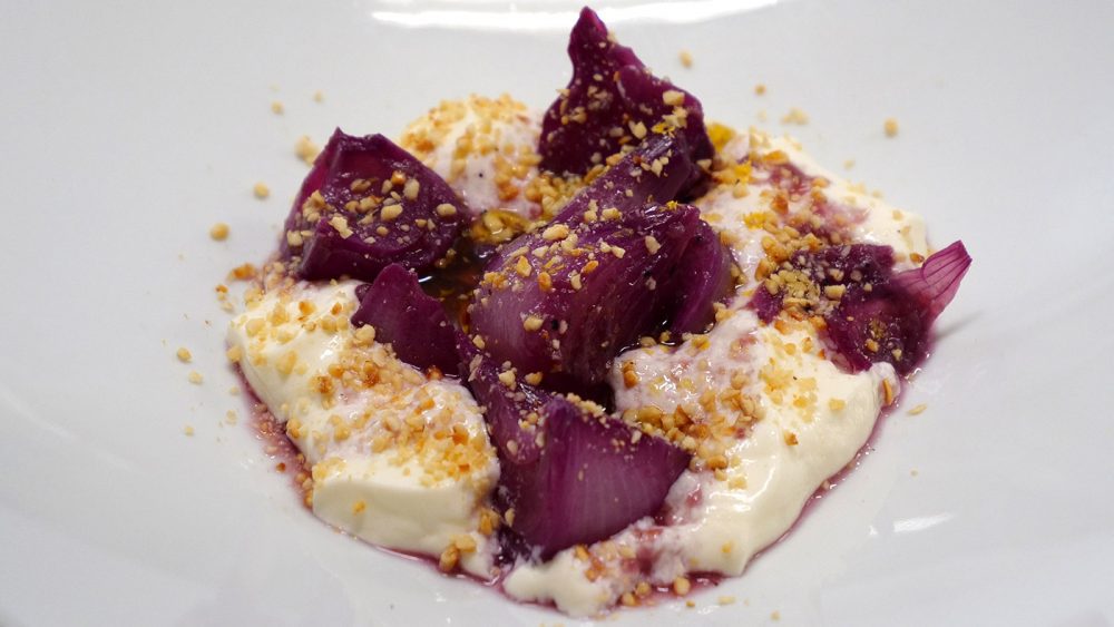 cipolla-bionda-di-cureggio-e-fontaneto-cotta-nel-mosto-uva-fragola