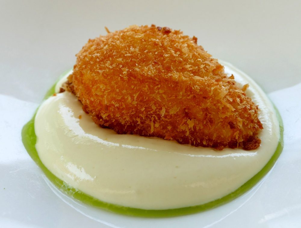 uovo-croccante-spuma-al-parmigiano-gel-di-cetriolo ristorante matteo