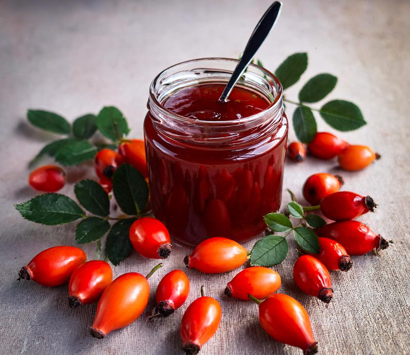 Confettura di rosa canina 