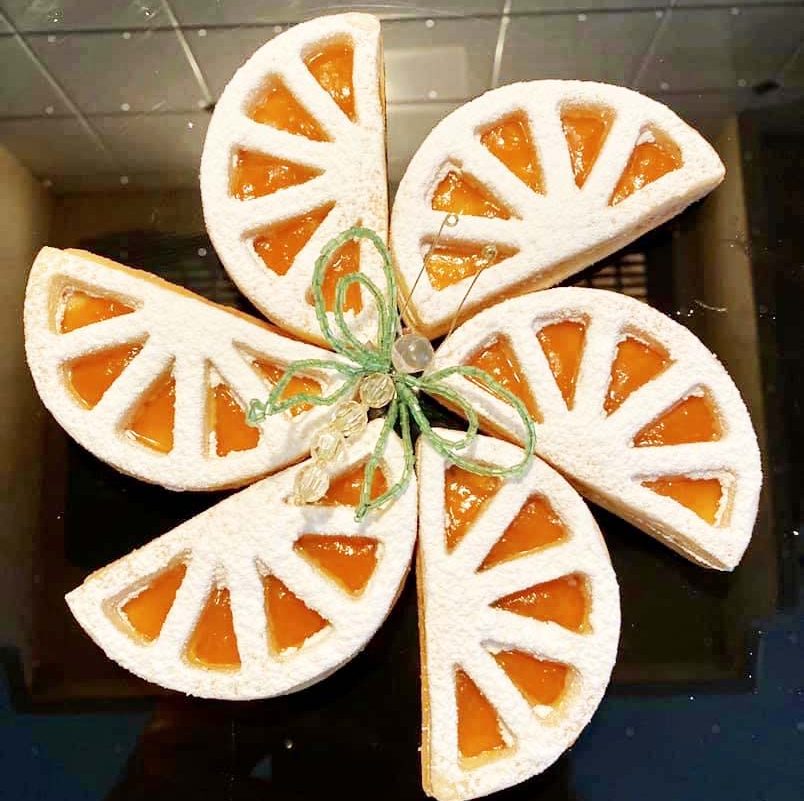 biscotti con marmellata di arance