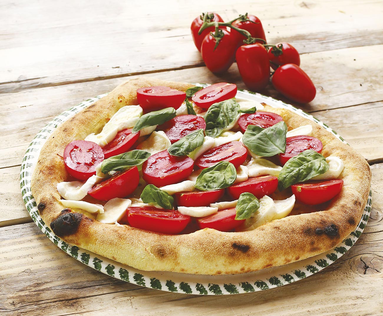 Pizza Capri Pizza con bufala e pomodorini a crudo