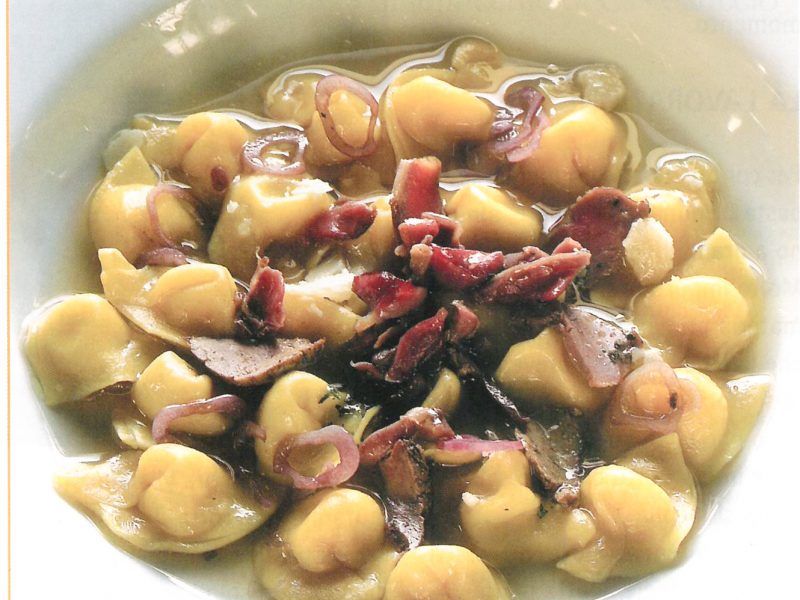 Cappelletti al parmigiano stravecchio in brodo